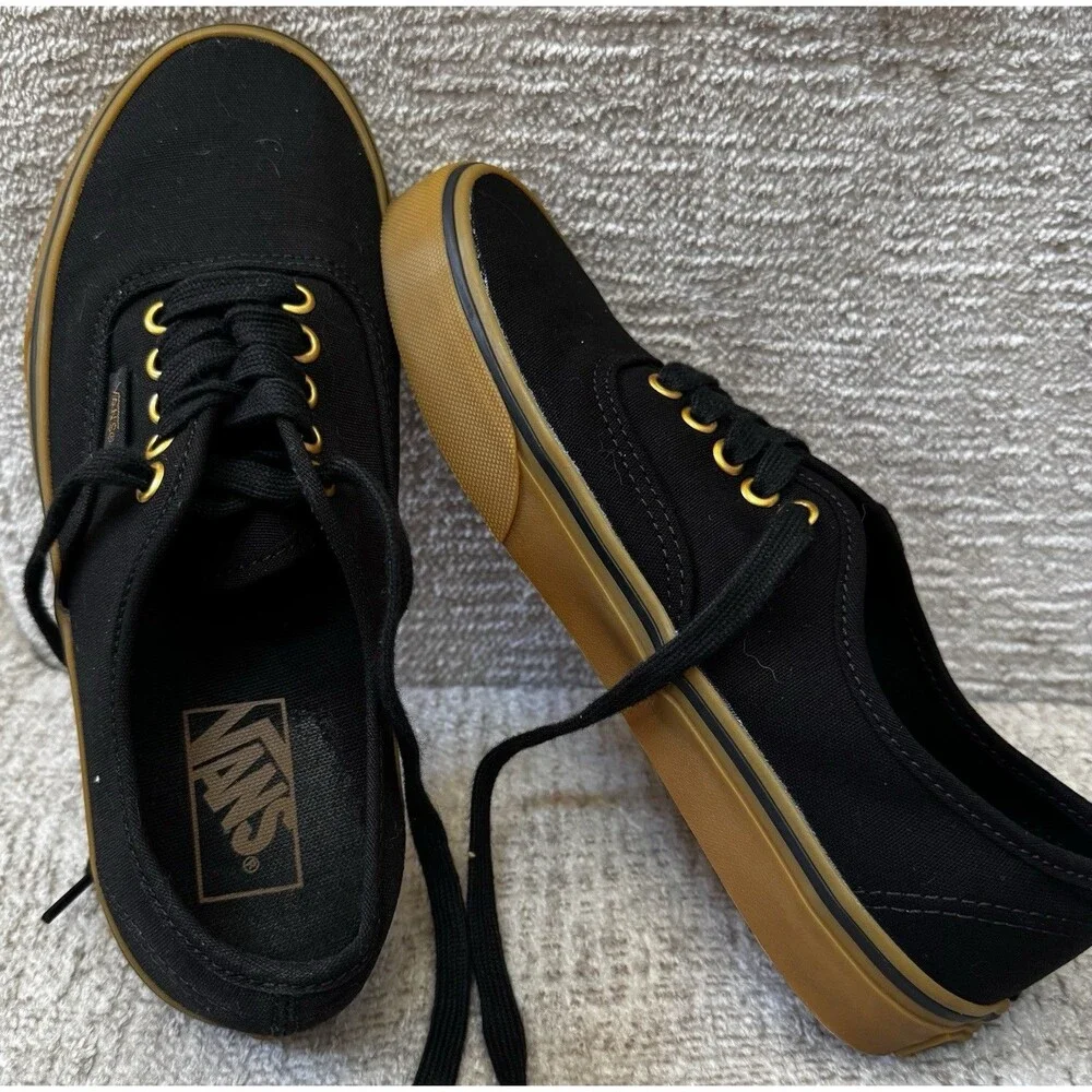 EUC VANS Authentic Men 6.5 Women 8 Canvas Lace-Up Sneakers Black Gum Rubber Sole